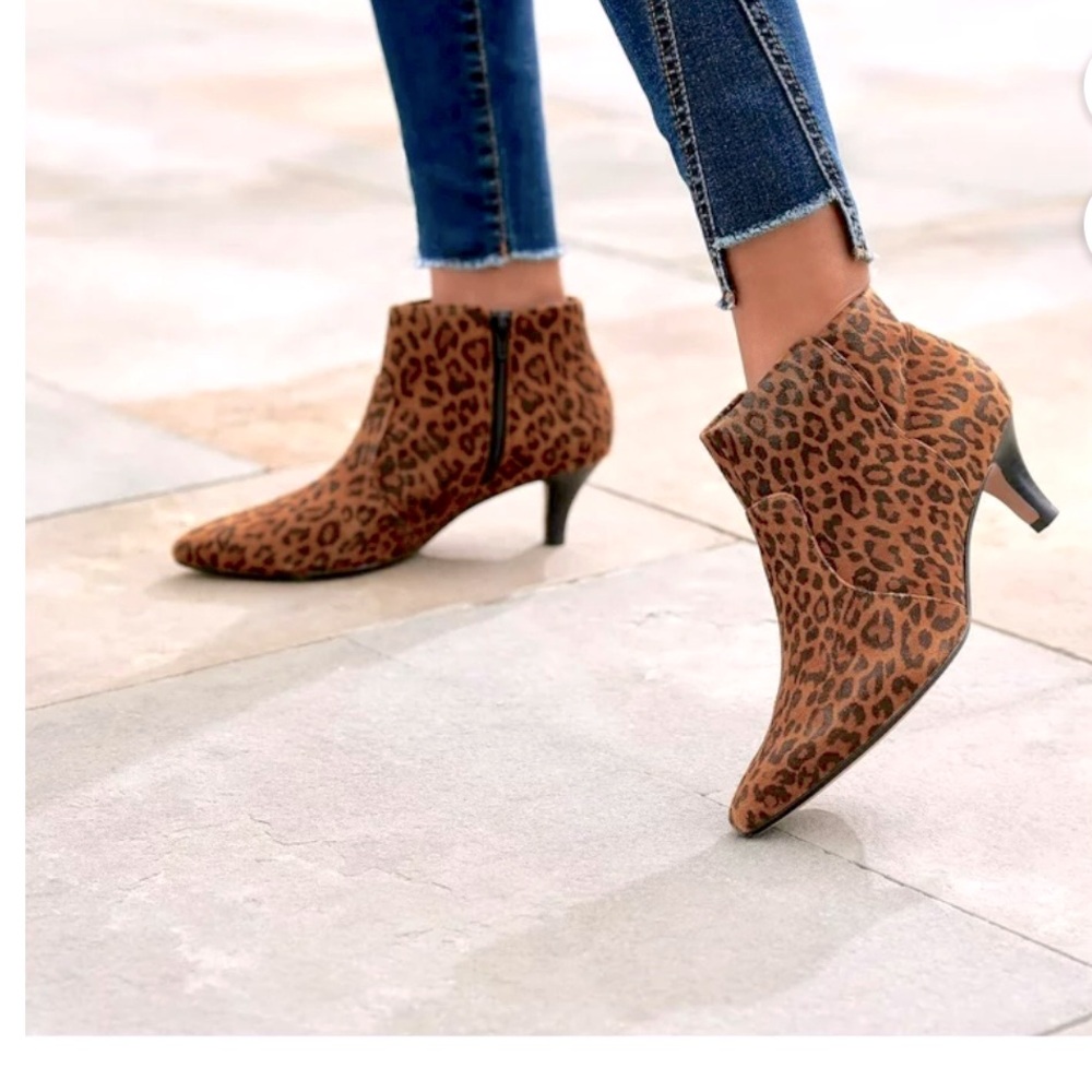 EUC Leopard *Linvale* booties with slight heel